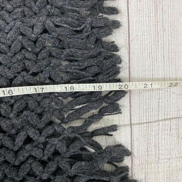 Infinity scarf with fringe knit chevron pattern pullover grey - Picture 5 of 6